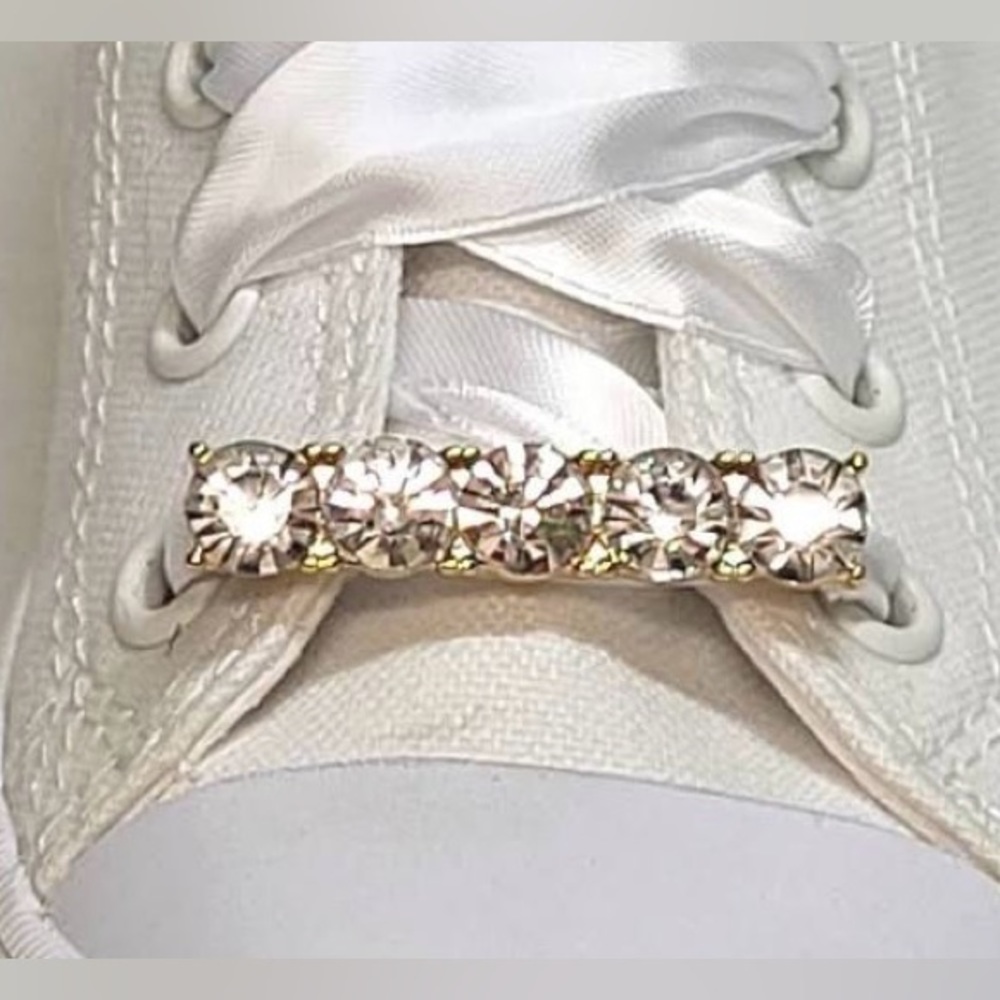 3 Item GLAM/Relax SET: Rhinestone Shoe Charms, 2 Spa Headbands, & Ipsy MakeupBag